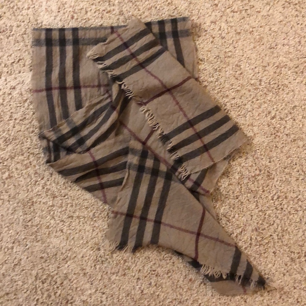 Burberry scarf